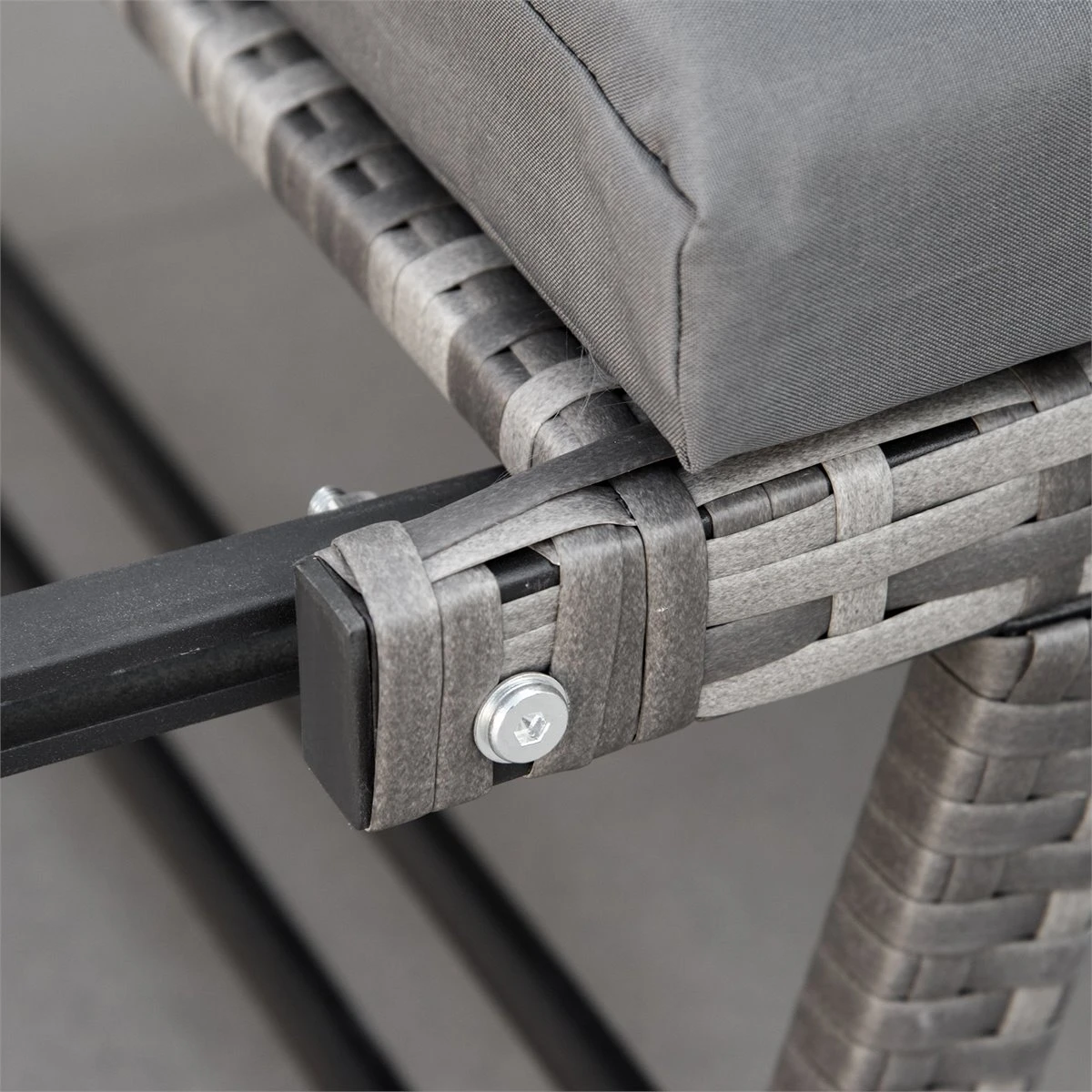 Outsunny Sofá De Ratán De 2 Plazas Convertible En Cama Individual Con Reposabrazos Abatibles Y Cojines Acolchados Jardín Patio Terraza 129x63x67 Cm Gris - Imagen 6